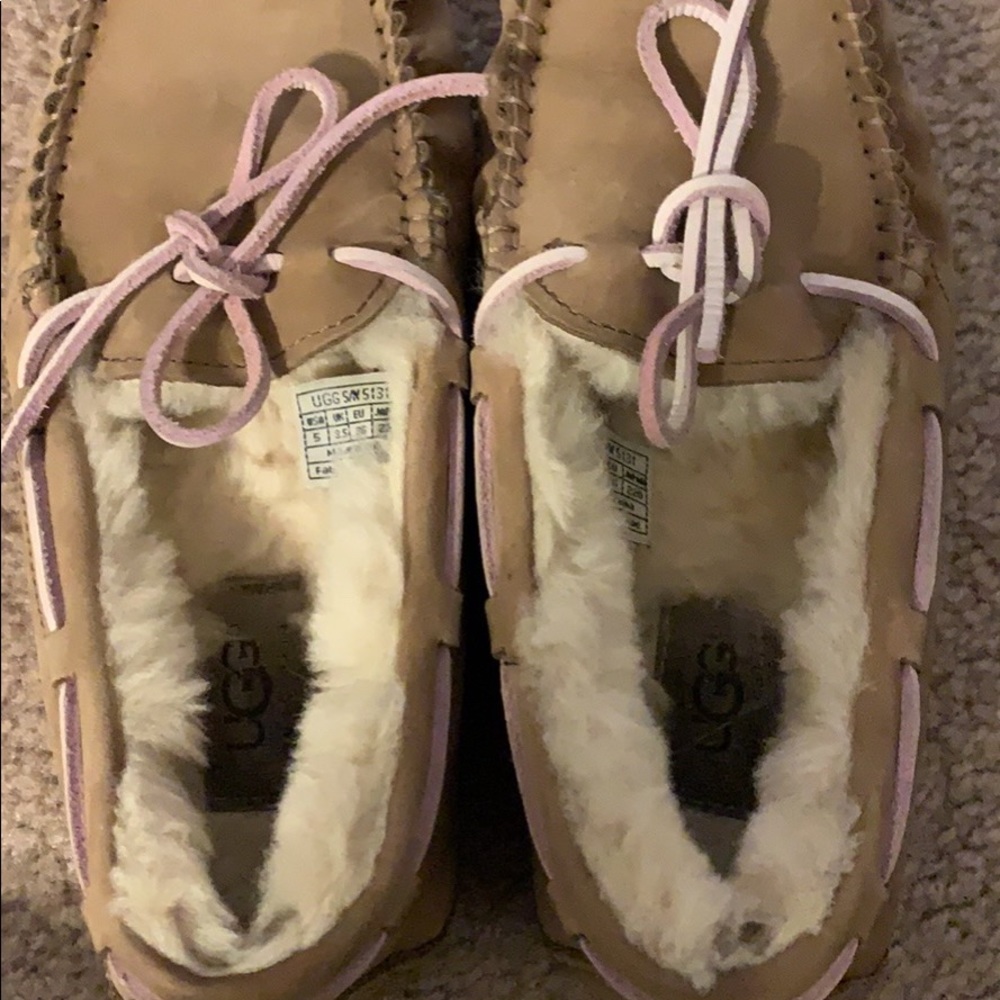 Women UGG Moccasin